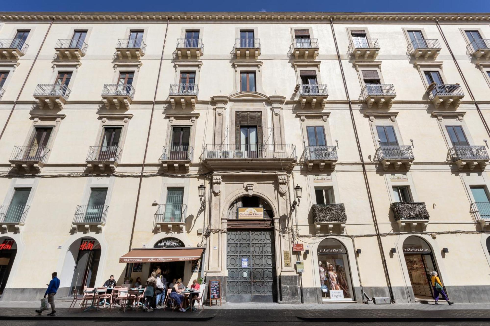 Palazzo Costarelli - Bed & Breakfast Aeroporto di Catania Fontana Rossa